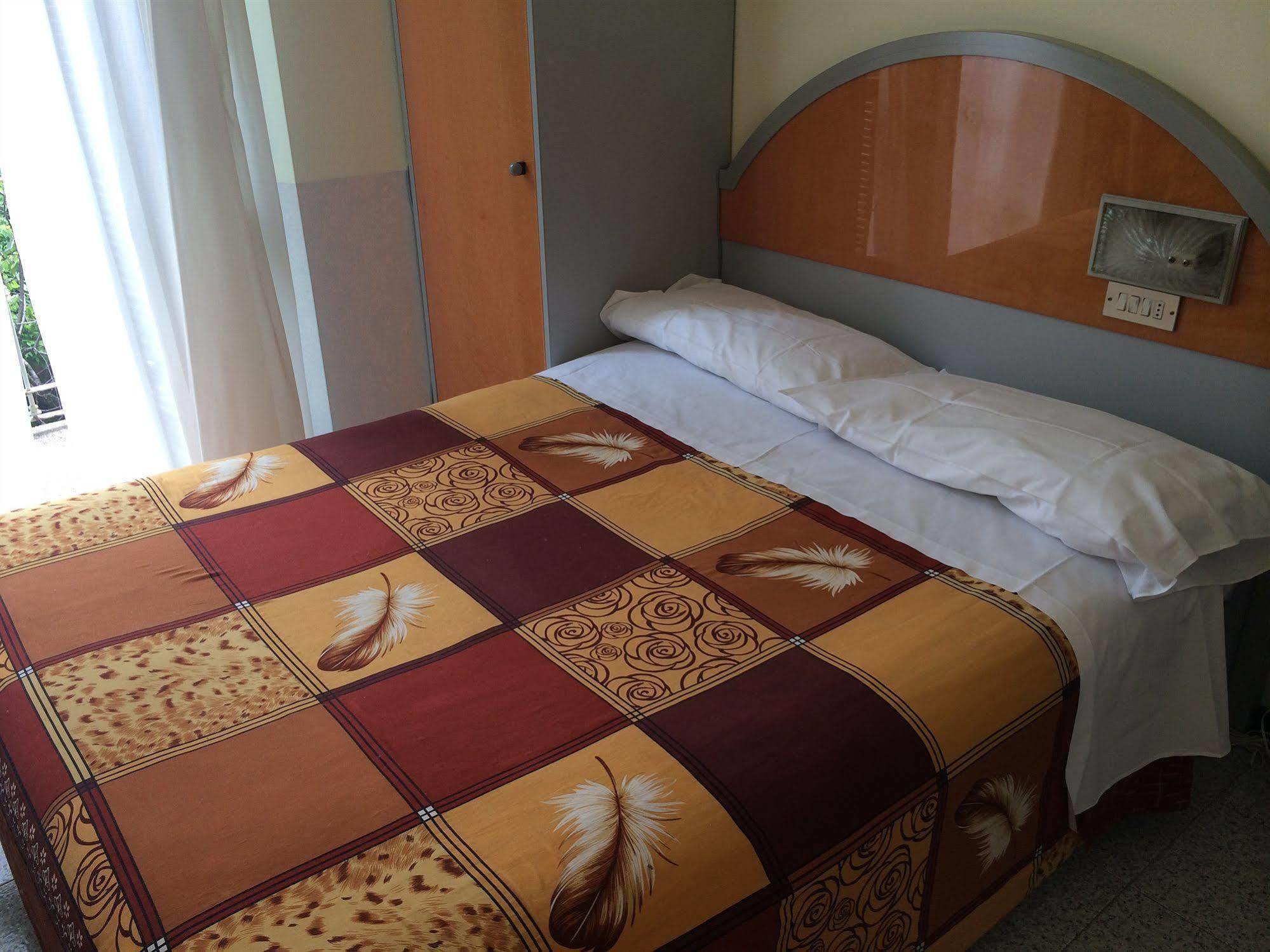 Hotel Mazzini Letojanni Exteriör bild